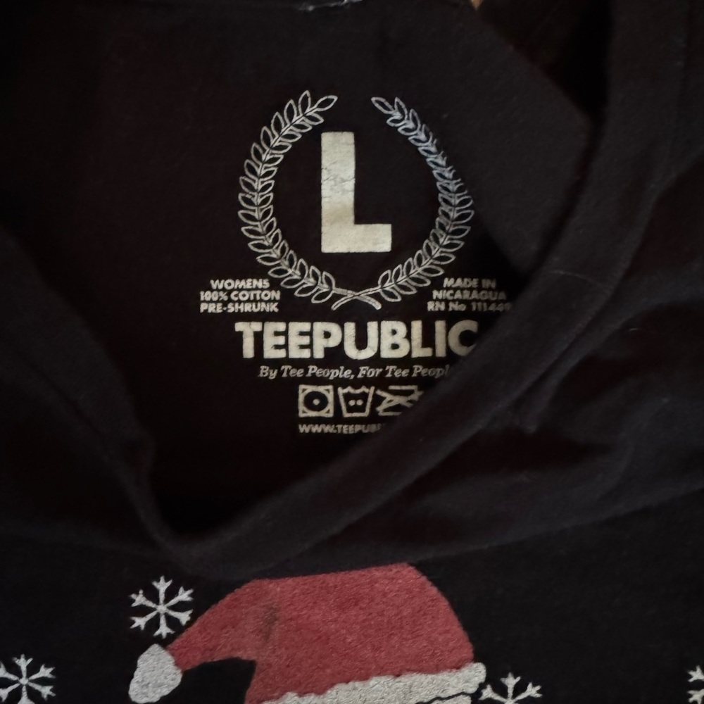 Star Trek Christmas Tee - Picture 3 of 4